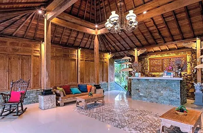 Taksu Sebatu Otel 4*