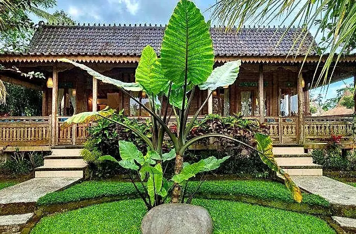 Taksu Sebatu Otel 4*